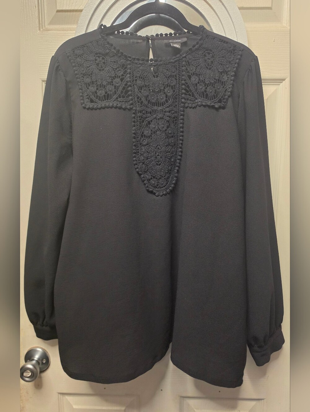 Halogen Black Crochet Yoke Long Sleeve Blouse